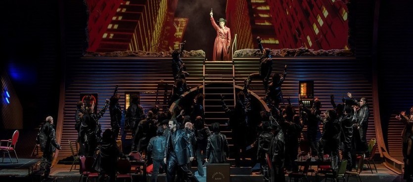  Opera de Paris / Puccini: LÄNNEN TYTTÖ